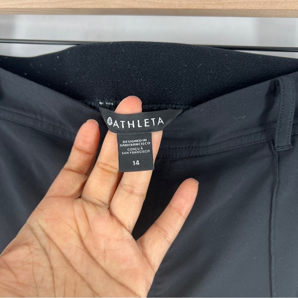 Athleta Vienna Pull-On Cargo Pant Black Lightweight Stretch Size 14 - Picture 7 of 16